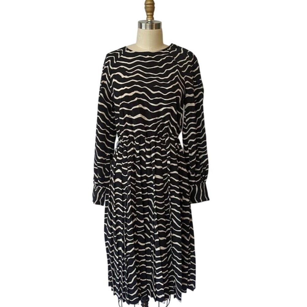 Who What Wear Midi Dress Size Small Animal Print Office Zebra Mob Wife Pleat NEW